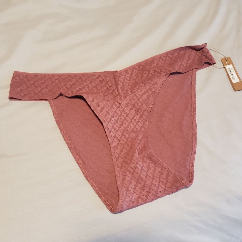 Skims Panties